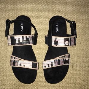 NEW TOMS Sandals